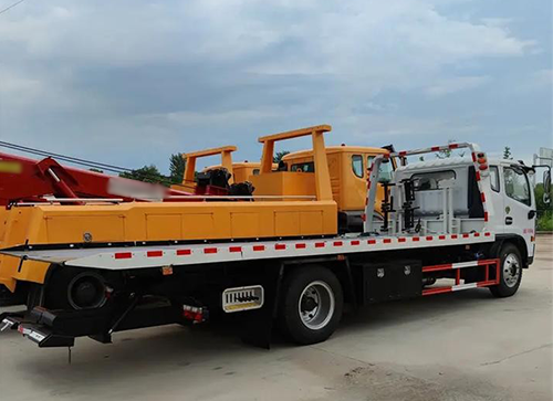 东港市道路救援拖车