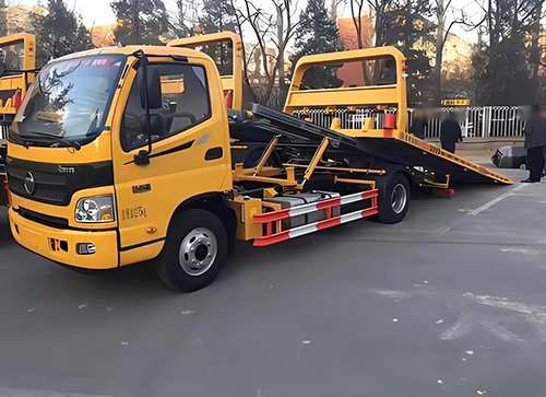 东港市道路救援拖车